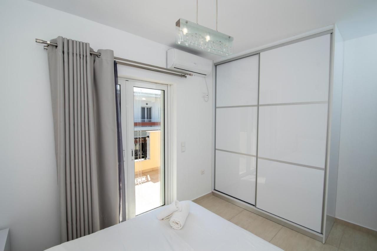 Mary'S Luxury Apartment Elaia. Elia  Екстериор снимка