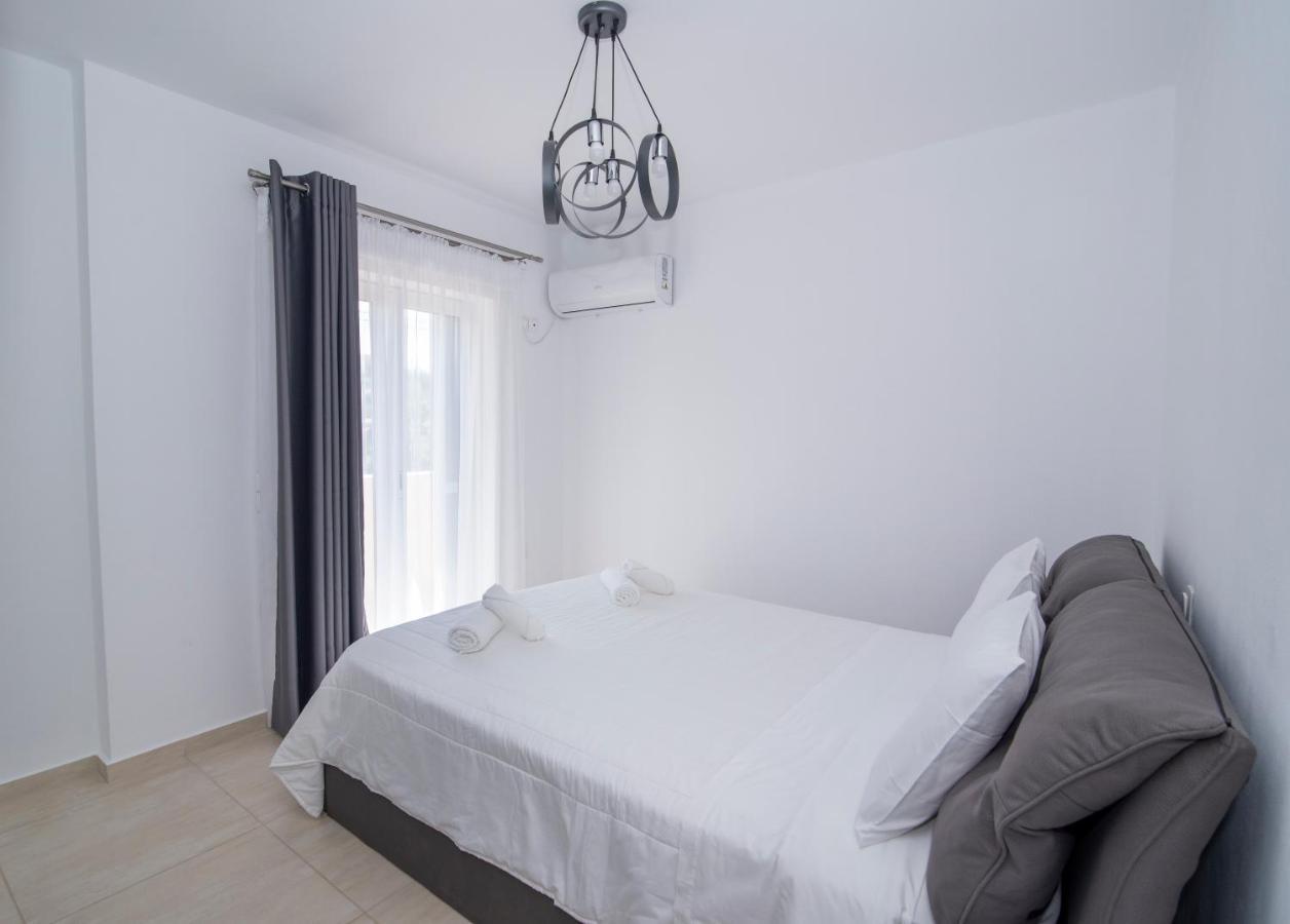 Mary'S Luxury Apartment Elaia. Elia  Екстериор снимка
